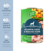 Die Inhaltsstoffe von Lachs Nassfutter von Irish Pure werden präsentiert. Auf der linken Seite sind Angaben zum Fleischanteil, Gemüse- und Algenanteil und der Getreidefreiheit aufgelistet. Rechts mittig befindet sich die Dose, die zur Hälfte aus Bildern der enthaltenen Zutaten besteht. Man sieht frische Fleisch- und Fischstücke, Süßkartoffeln und Gemüse.